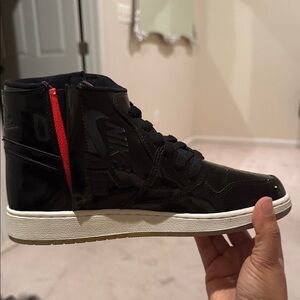 Nike Jordans Mens Black and Red Size 8